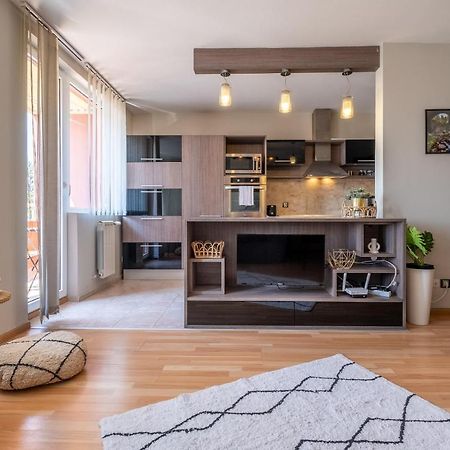 Deja Vu, Cozy & Quiet 1 Bdr Apt Fast Wi-Fi Sofia Exterior photo