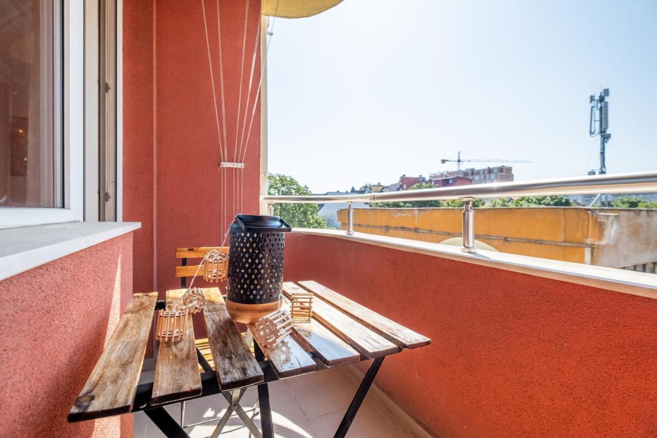 Deja Vu, Cozy & Quiet 1 Bdr Apt Fast Wi-Fi Sofia Exterior photo